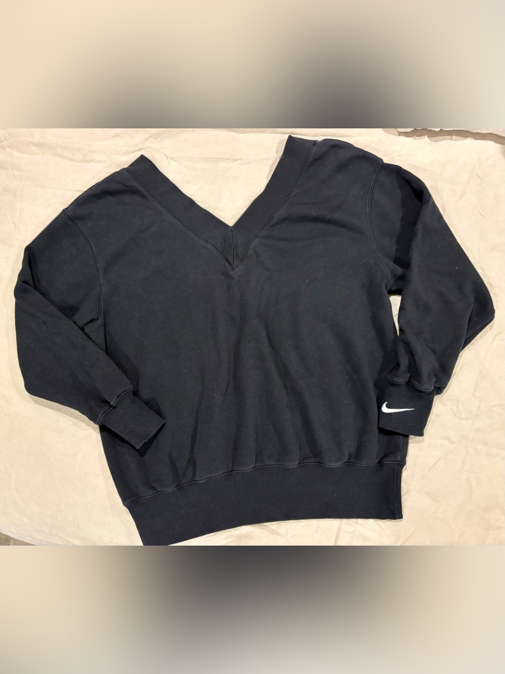 Nike Phoenix Oversized Fleece V-Neck Sweatshirt in black Size Small